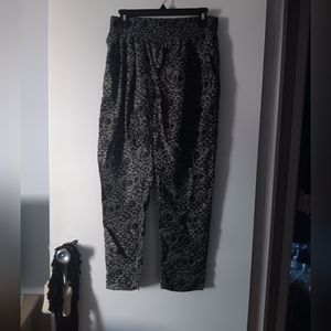 ANTIK BATIK Anthropologie Green + Black Print Pure Silk Pull On Pants M
